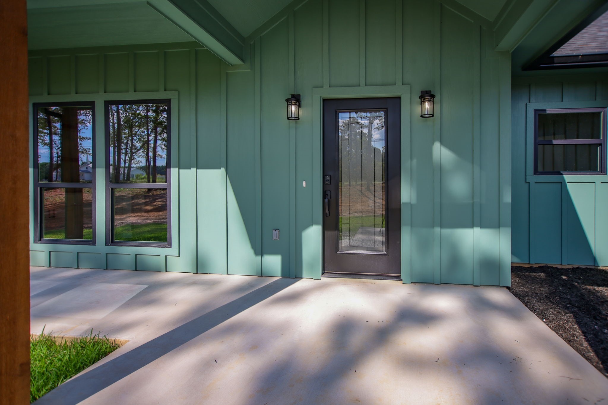 1575 Fm 844 Huntington, TX 75949 - Photo 7 of 40 a view of a front door of a house