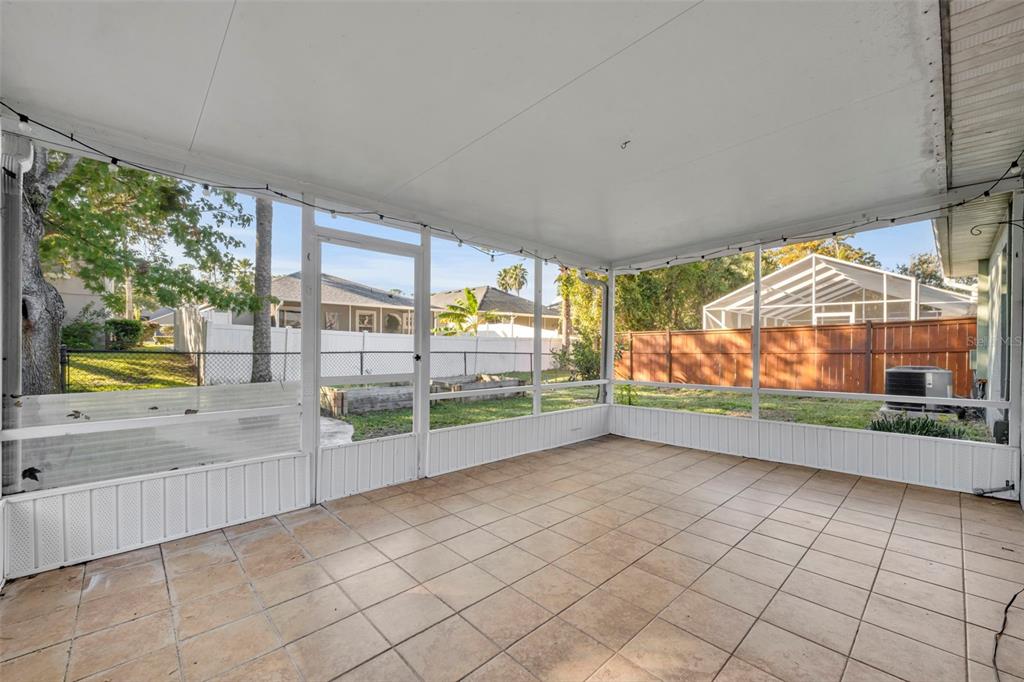 3817 Grove View Lane Port Orange, FL 32129 - Photo 3 of 31