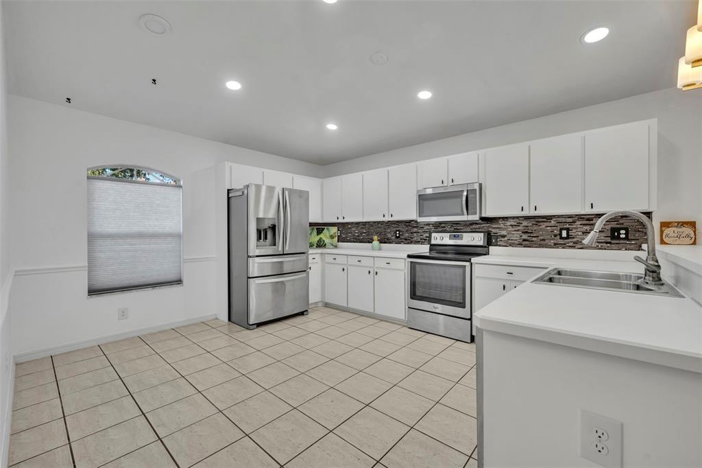 3817 Grove View Lane Port Orange, FL 32129 - Photo 9 of 31