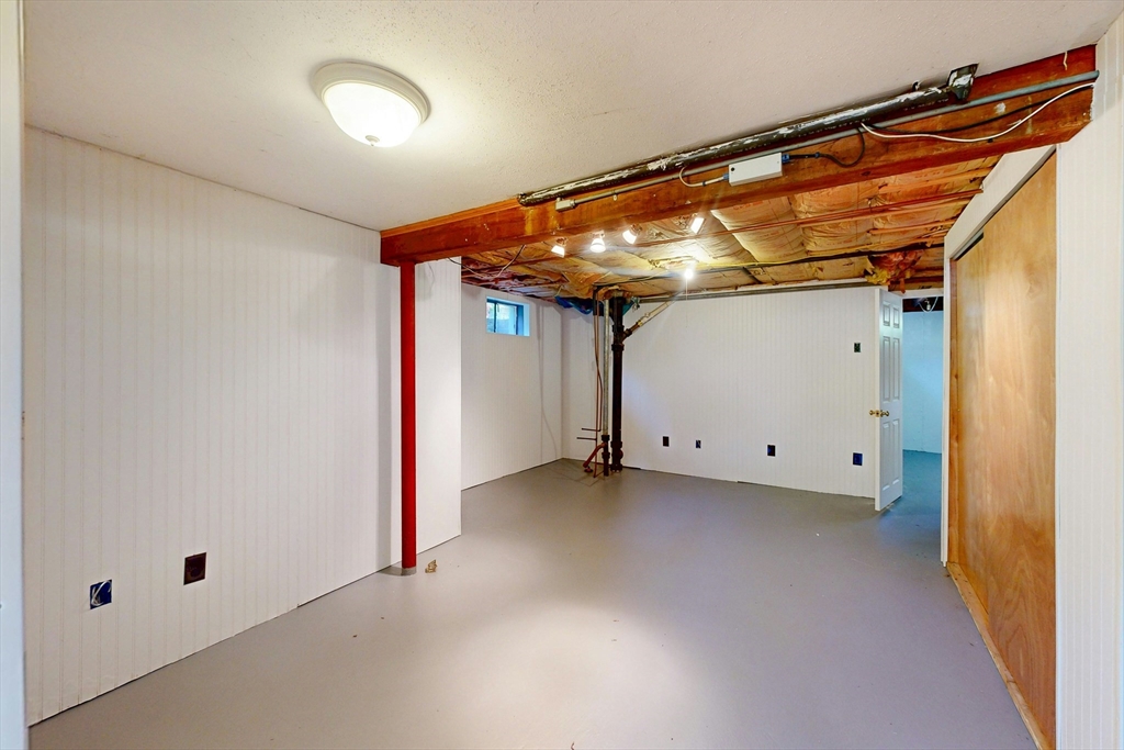 29 Buckingham Road Milton, MA 02186 - Photo 8 of 28