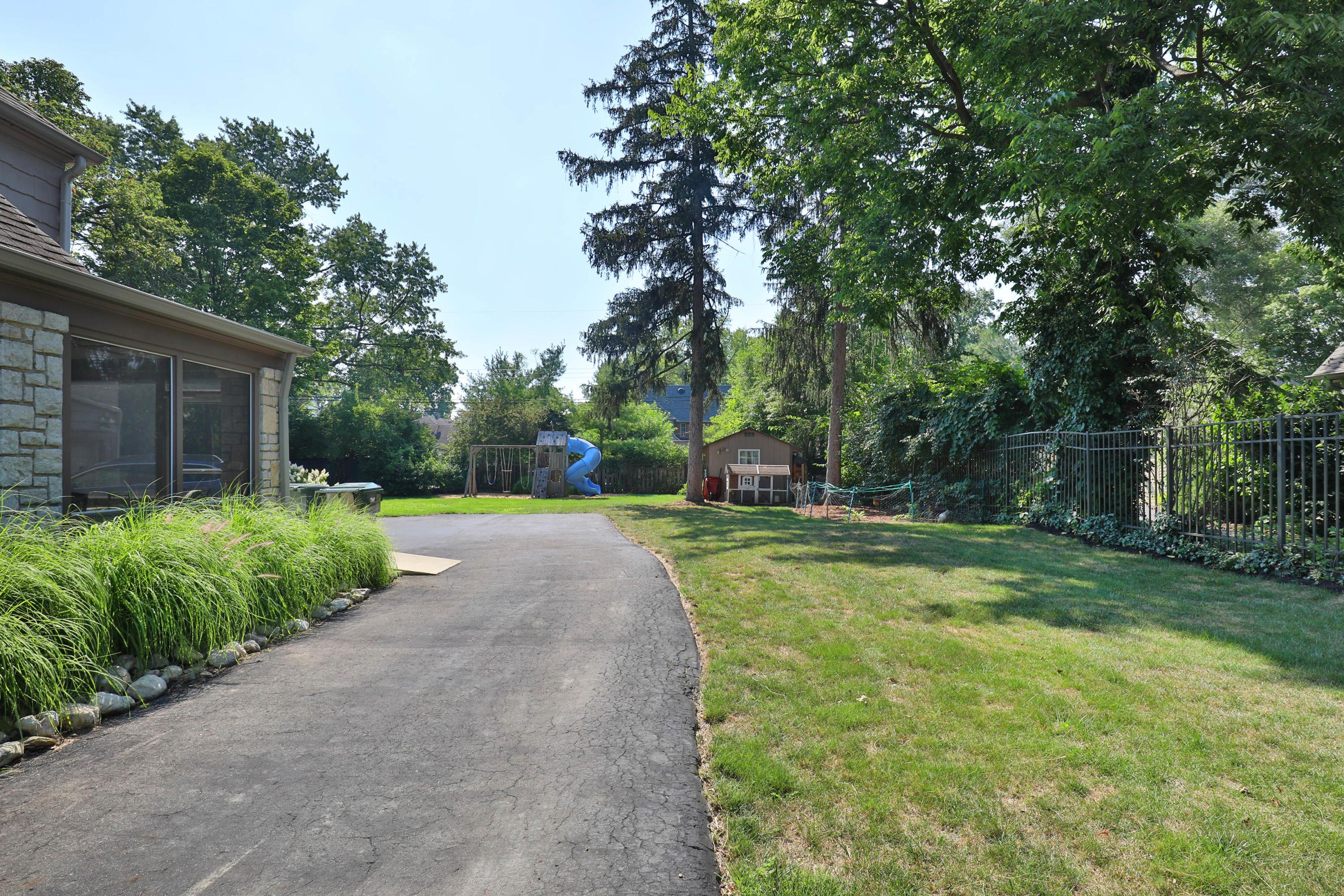285 South Harding Road Columbus, OH 43209 - Photo 54 of 61