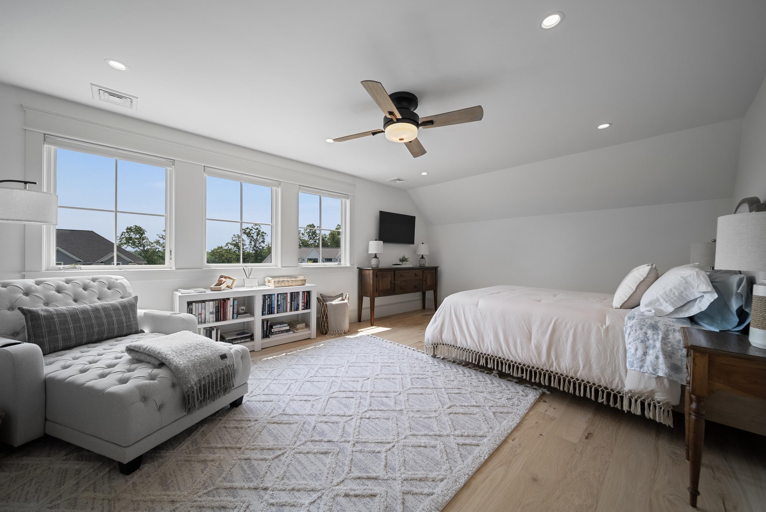 16 Lavender Lane Windham, NH 03087 - Photo 32 of 50