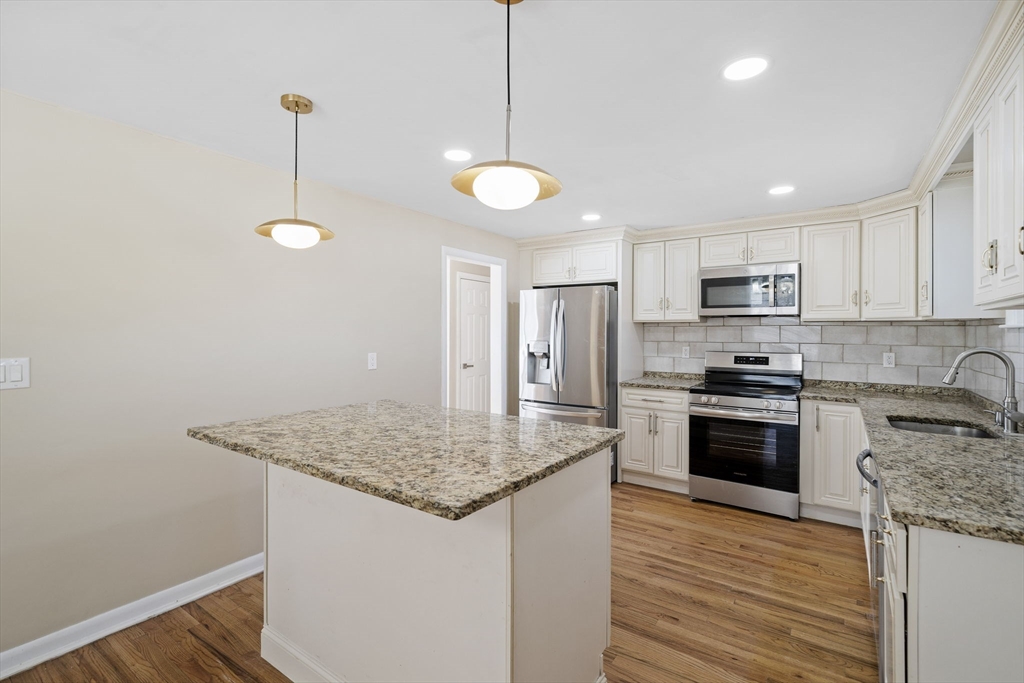 12 Darrell Drive Randolph, MA 02368 - Photo 5 of 40