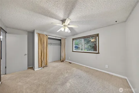 $550,000 | 2122 Fireside Lane, Oak Harbor, WA 98277