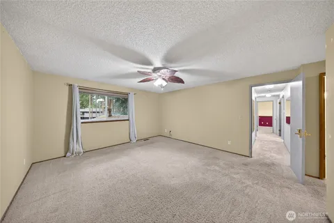 $550,000 | 2122 Fireside Lane, Oak Harbor, WA 98277