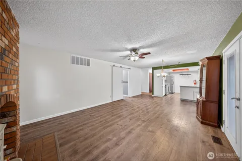 $550,000 | 2122 Fireside Lane, Oak Harbor, WA 98277