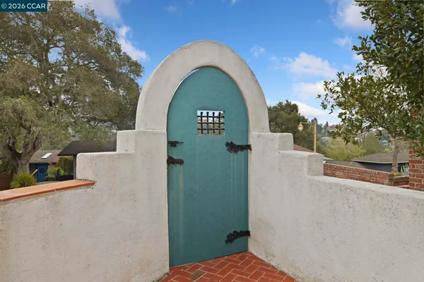 $2,795,000 | 204 El Camino Real, Berkeley, CA 94705