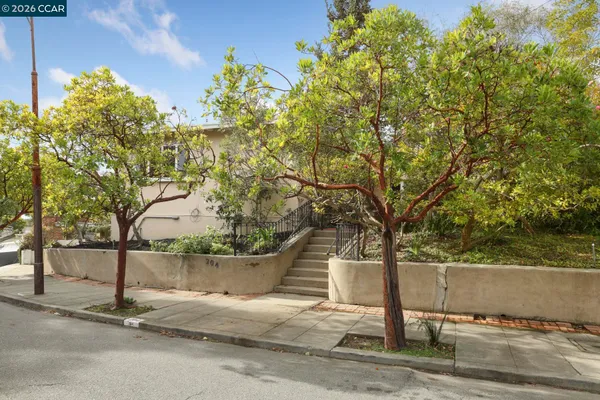 $2,795,000 | 204 El Camino Real, Berkeley, CA 94705