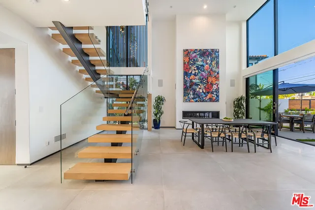 $23,000 | 200 North Doheny Drive, Beverly Hills, CA 90211