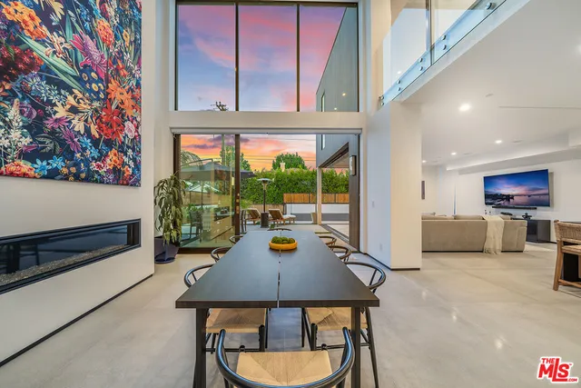 $23,000 | 200 North Doheny Drive, Beverly Hills, CA 90211