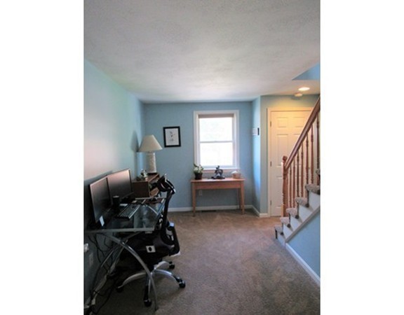 12 Hillcrest Road Dracut, MA 01826 - Photo 13 of 18