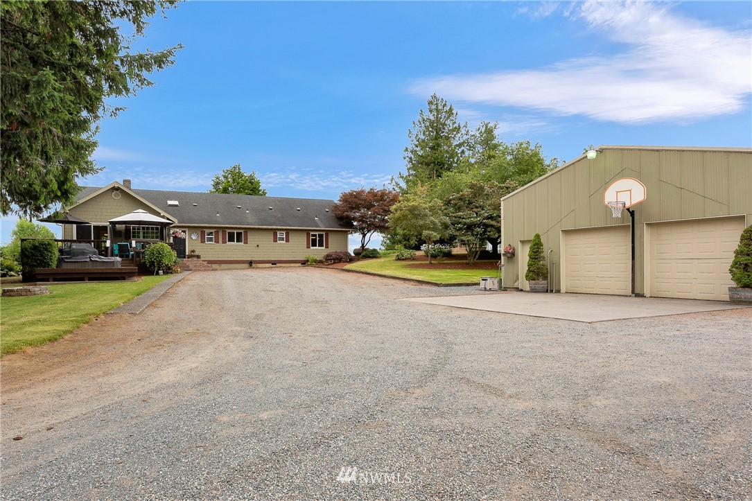3114 Clearbrook Road Sumas, WA 98295 - Photo 18 of 25