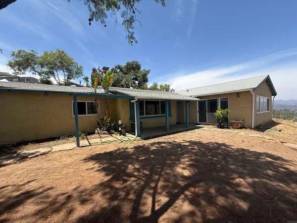 $839,999 | 8560 1/2 Winter Gardens Boulevard, Lakeside, CA 92040