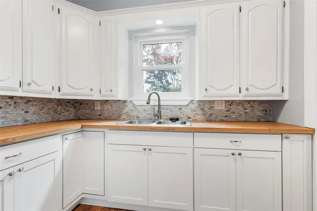 $220,000 | 504 6th Street, Valley Mills, TX 76689