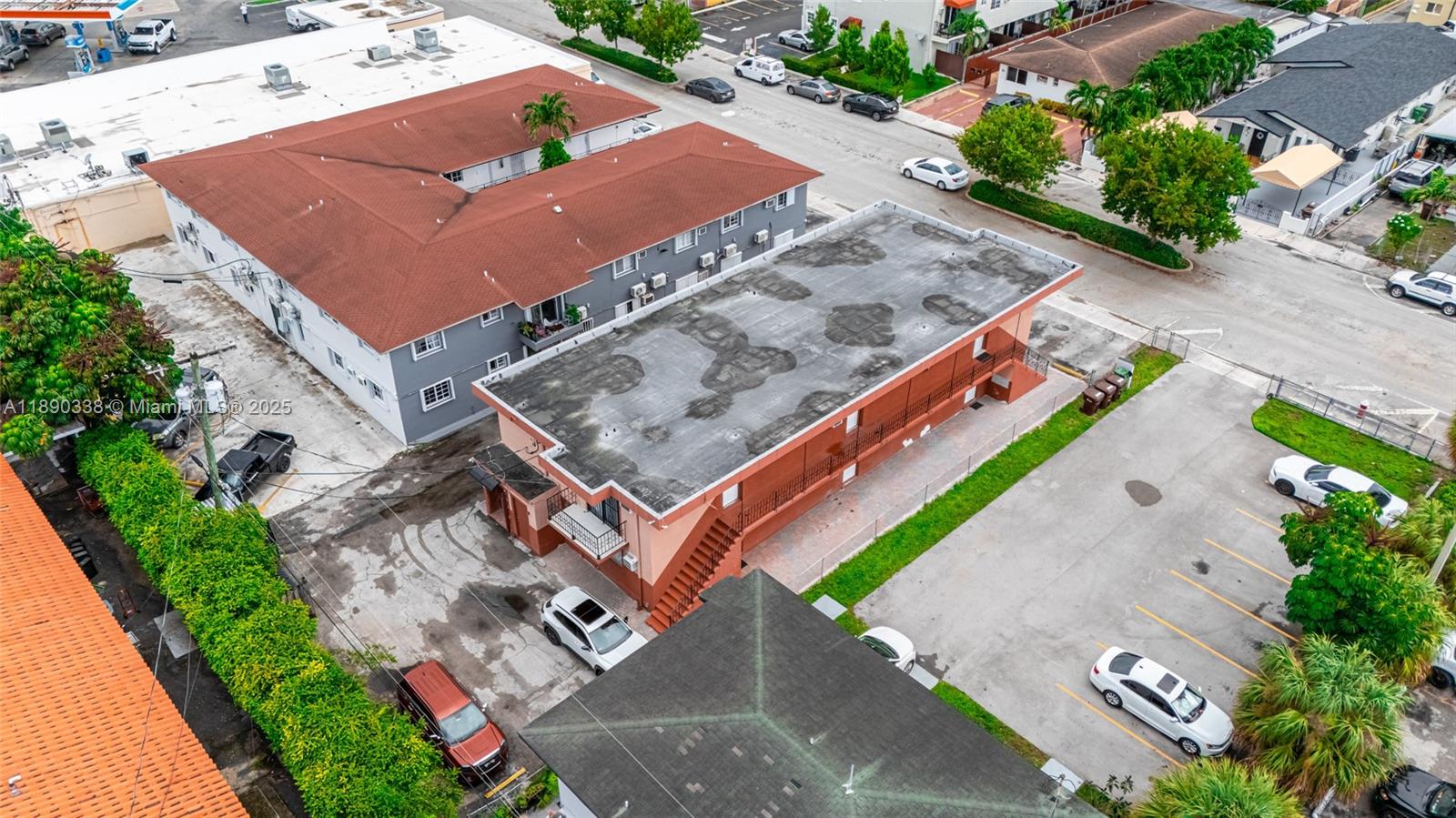 40 West 4th Street, Unit 2 Hialeah, FL 33010 - Photo 9 of 44 an aerial view of a house with a backyard