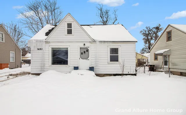 $210,000 | 3650 Milan Avenue Southwest, Wyoming, MI 49509