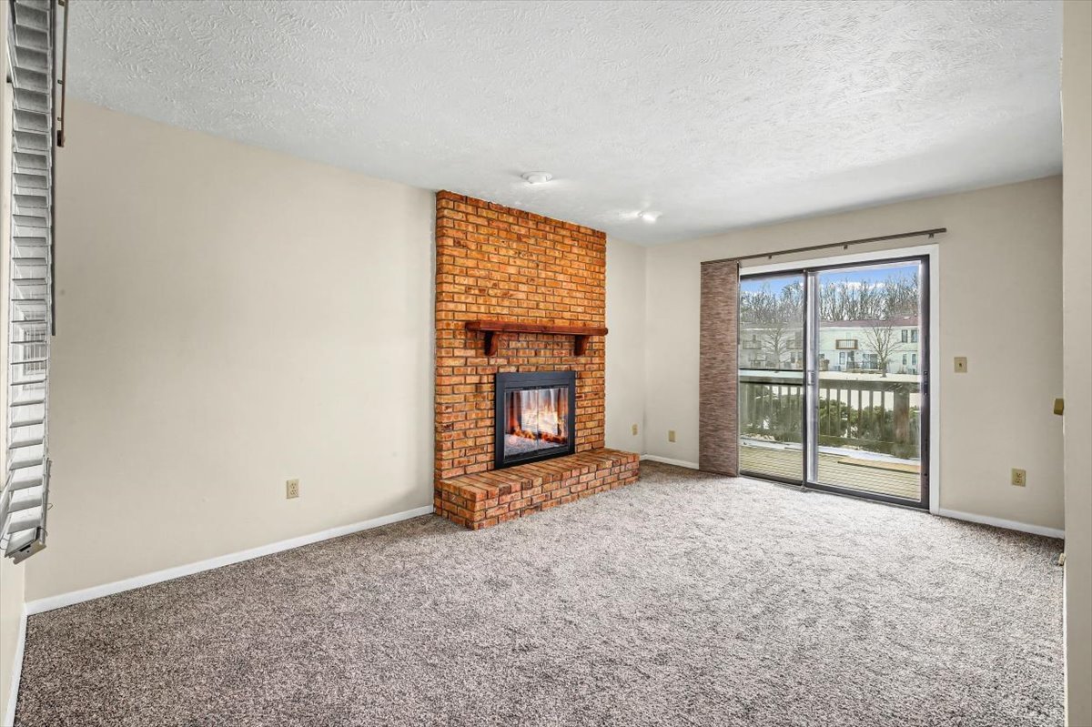 903 North Linden Street, Unit 18 Normal, IL 61761 - Photo 6 of 27