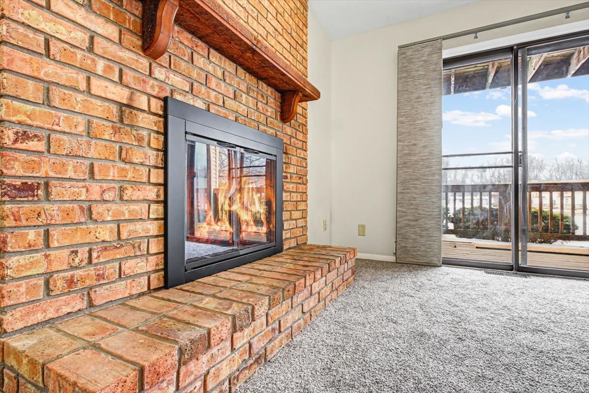 903 North Linden Street, Unit 18 Normal, IL 61761 - Photo 9 of 27