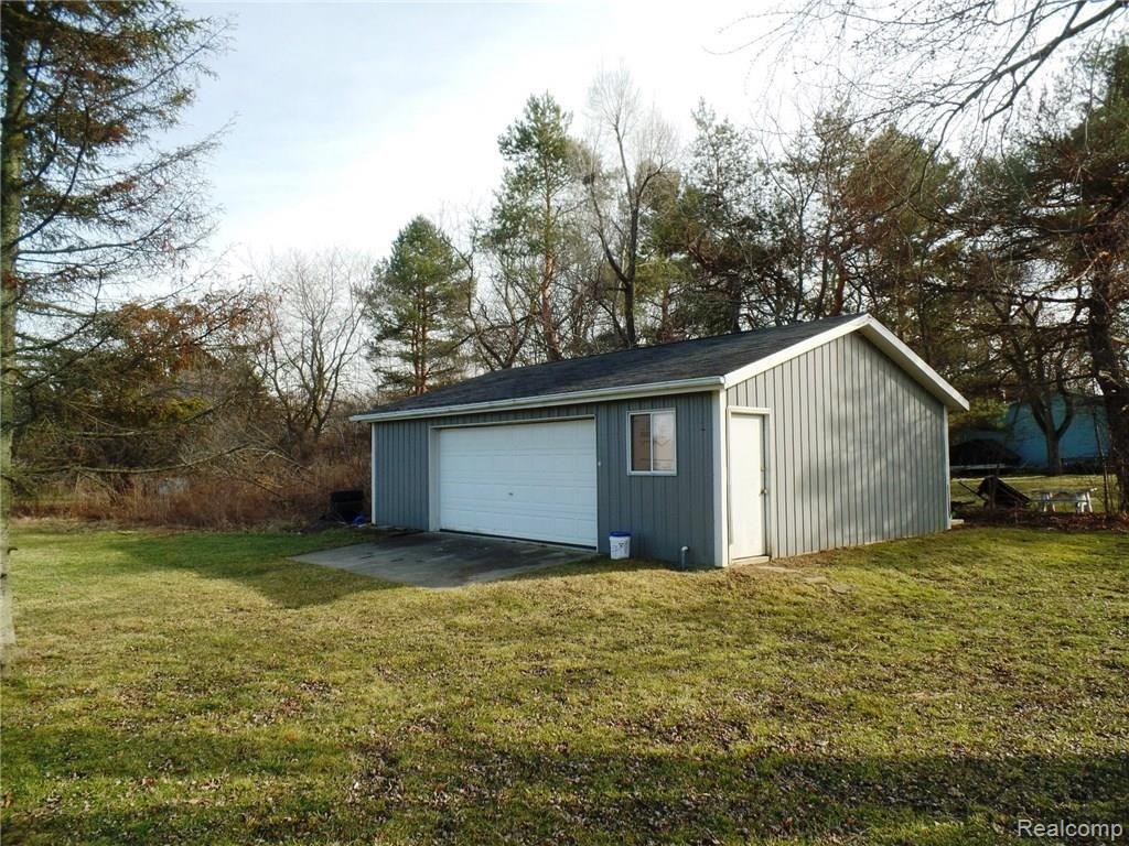 3419 South Vassar Road Davison, MI 48423 - Photo 3 of 6 SAM_0368.JPG
