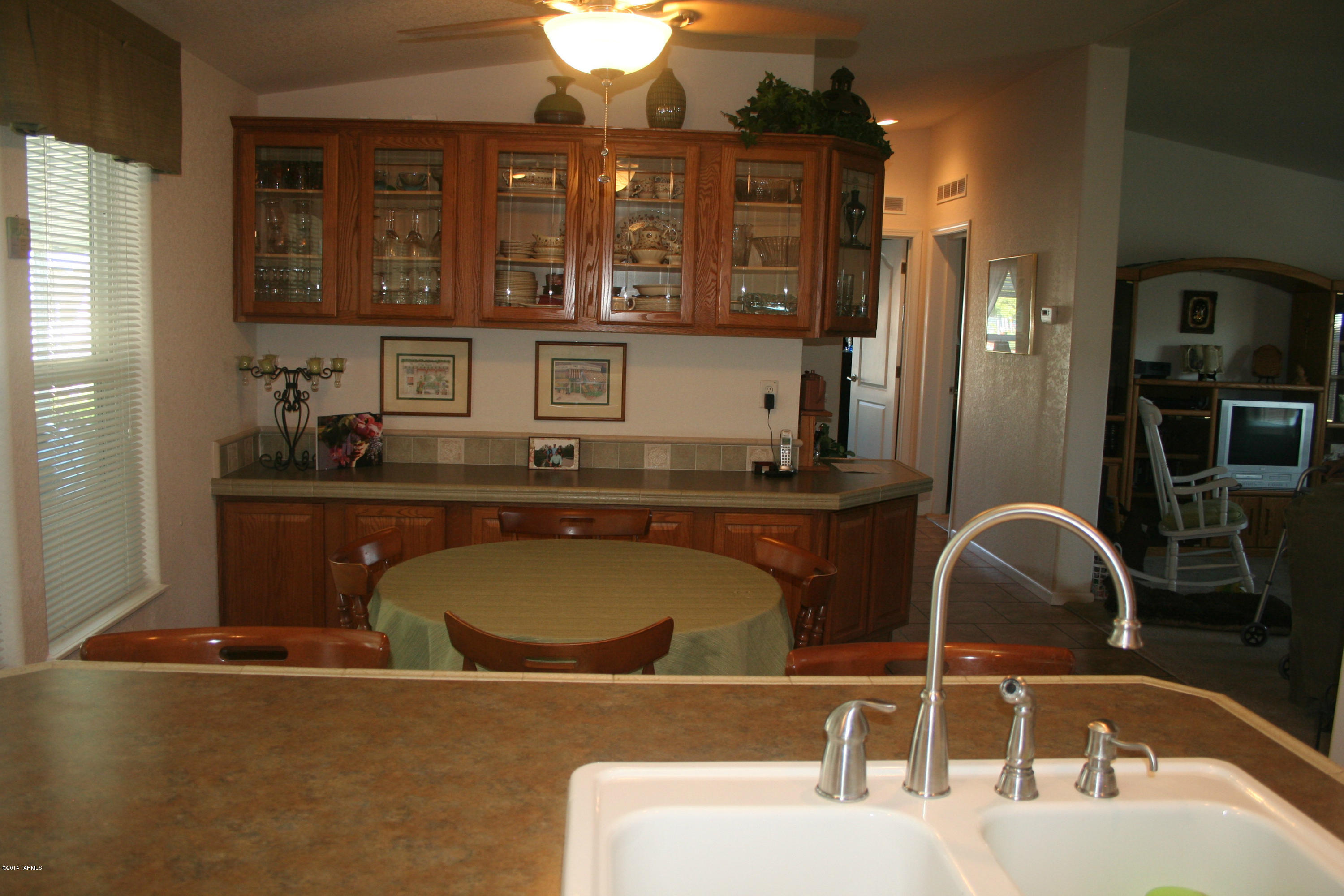 6136 South Barrister Road Tucson, AZ 85746 - Photo 8 of 33 Gallery Image 8