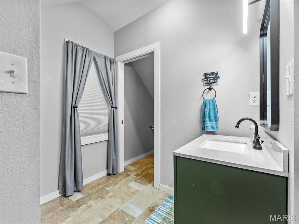 239 North Main Street Waterloo, IL 62298 - Photo 17 of 35