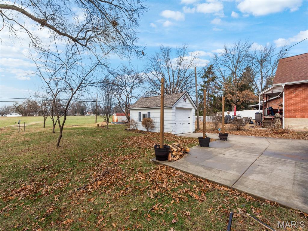 239 North Main Street Waterloo, IL 62298 - Photo 24 of 35