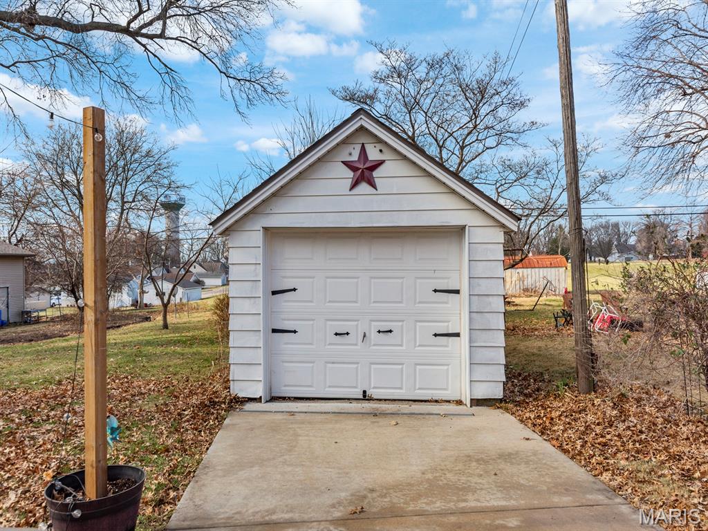 239 North Main Street Waterloo, IL 62298 - Photo 31 of 35