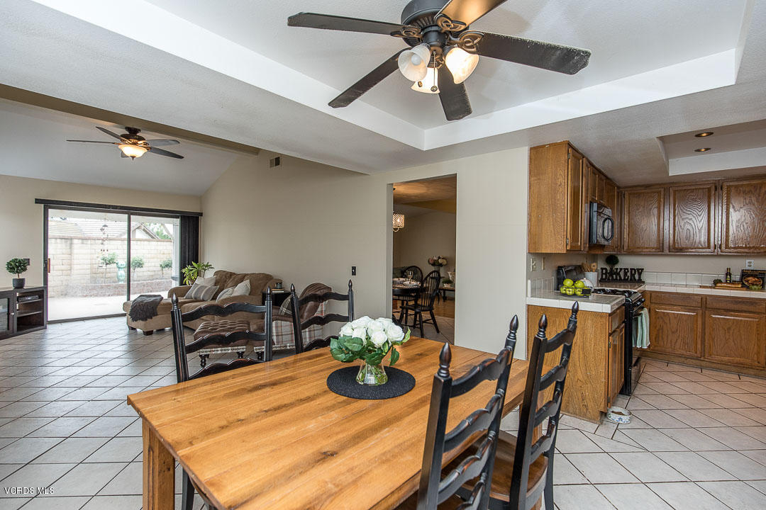 13770 Gunsmoke Road Moorpark, CA 93021 - Photo 14 of 41 13770 Gunsmoke -14