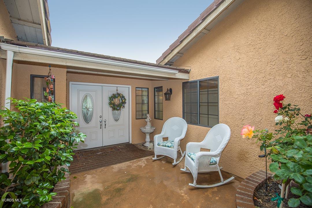13770 Gunsmoke Road Moorpark, CA 93021 - Photo 3 of 41 13770 Gunsmoke -3