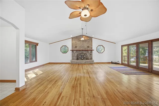 $699,900 | 27394 Cross Lane, Barnett, MO 65011