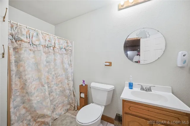 $699,900 | 27394 Cross Lane, Barnett, MO 65011