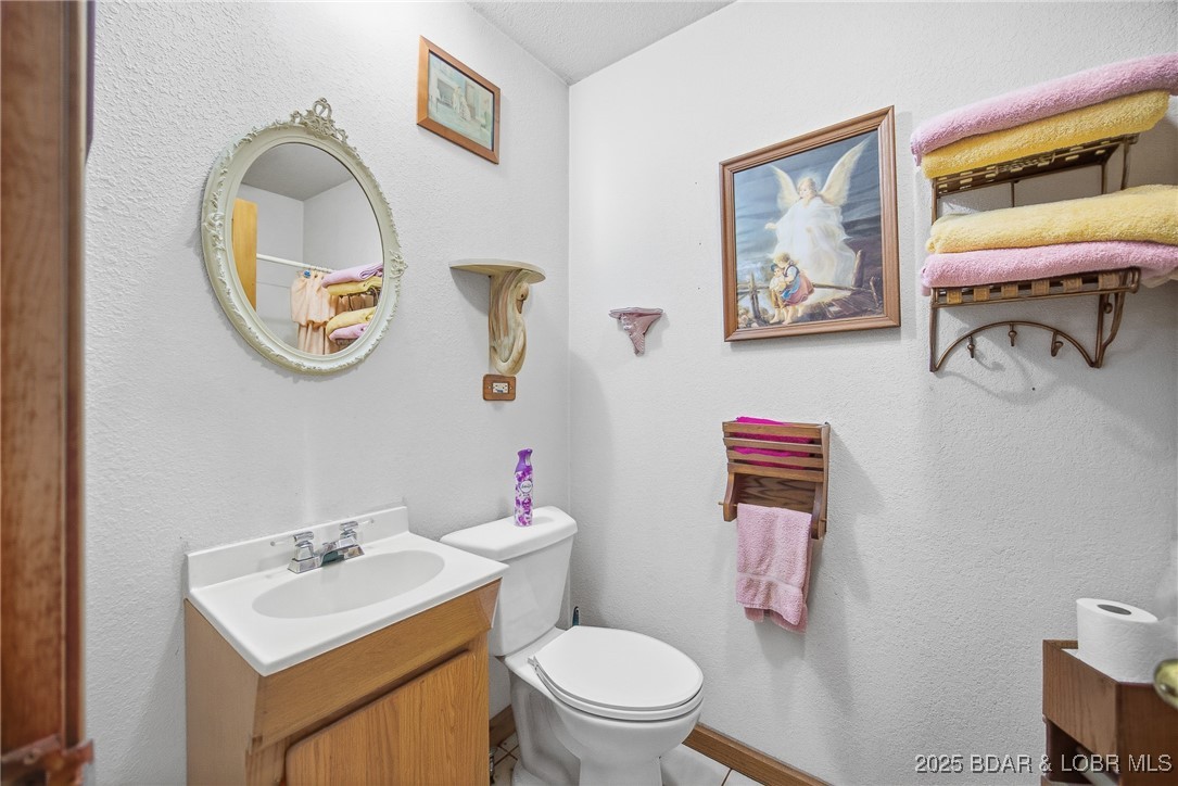 27394 Cross Lane Barnett, MO 65011 - Photo 32 of 65