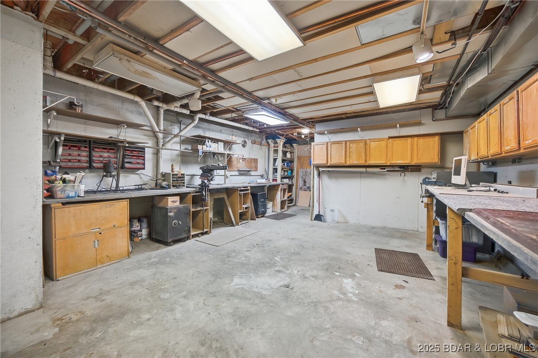 27394 Cross Lane Barnett, MO 65011 - Photo 37 of 65