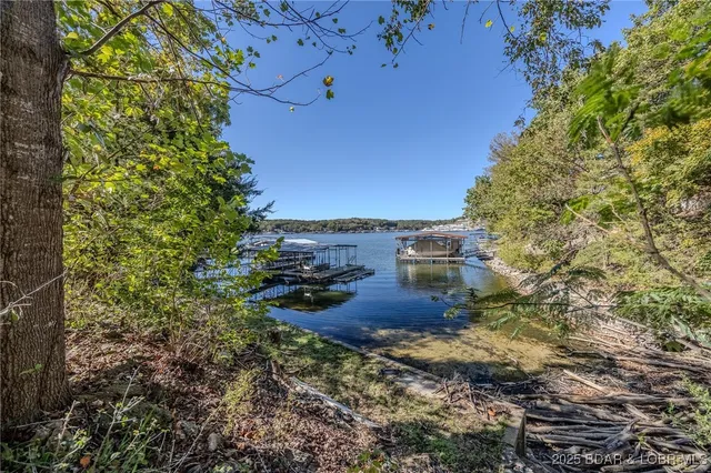 $699,900 | 27394 Cross Lane, Barnett, MO 65011