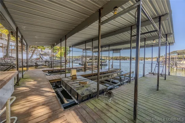 $699,900 | 27394 Cross Lane, Barnett, MO 65011