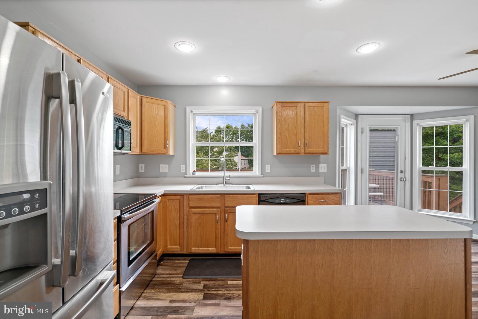 3 Inman Overlook Stafford, VA 22556 - Photo 12 of 45 Kitchen with lots of natural light