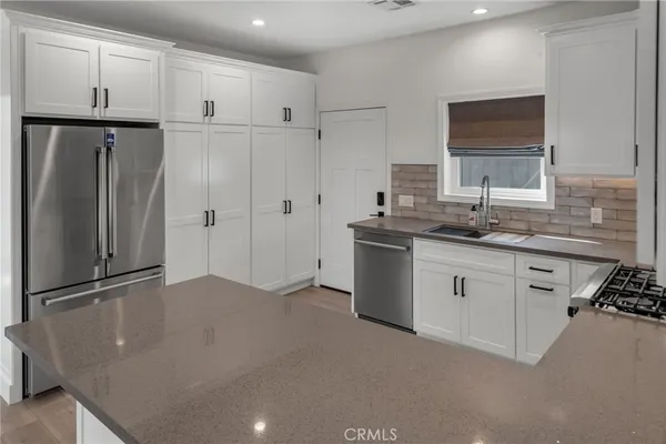 $3,600 | 22434 Berdon Street, Woodland Hills, CA 91367