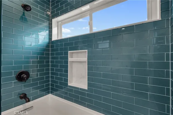 $3,600 | 22434 Berdon Street, Woodland Hills, CA 91367