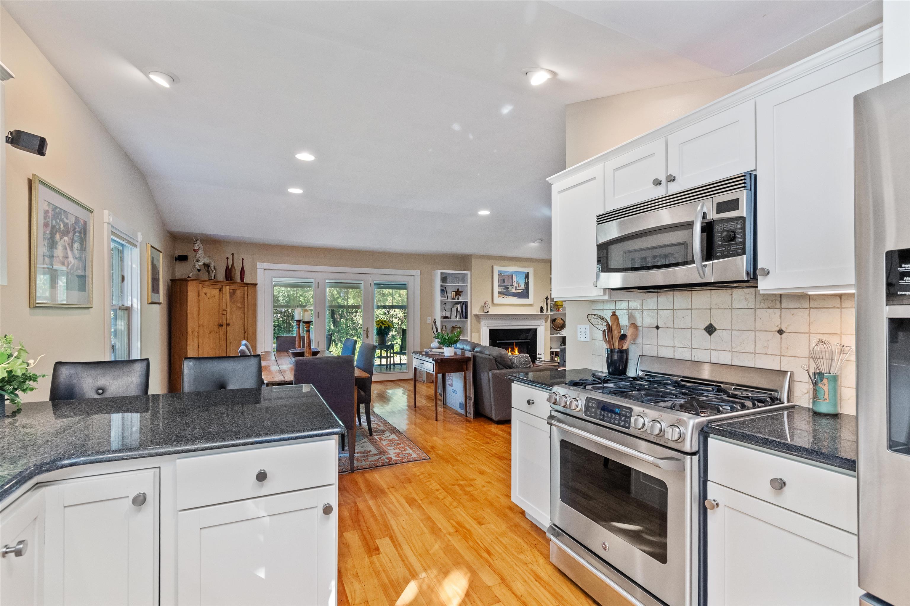 442 Bittersweet Circle Williston, VT 05495 - Photo 21 of 42