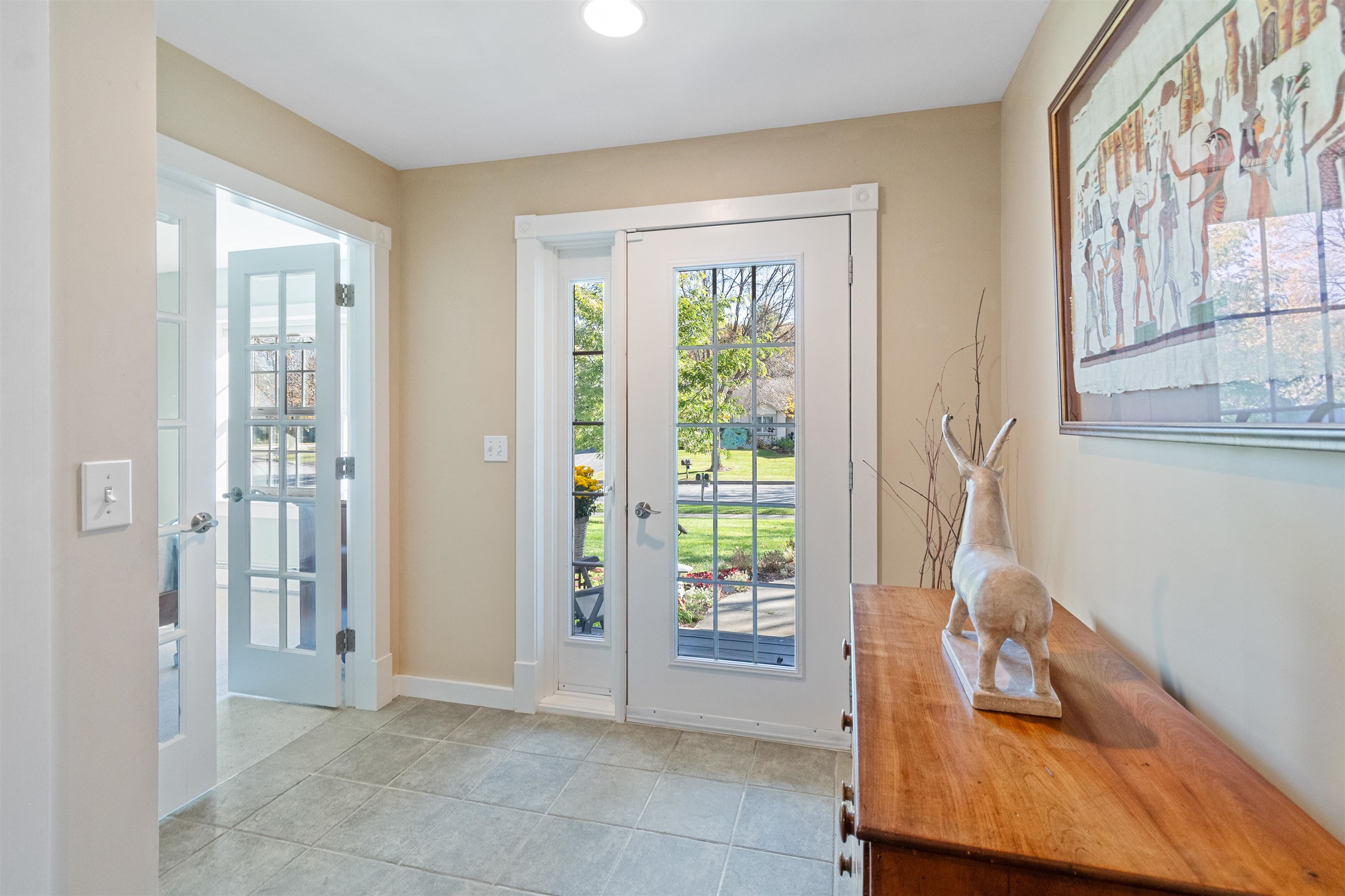 442 Bittersweet Circle Williston, VT 05495 - Photo 3 of 42