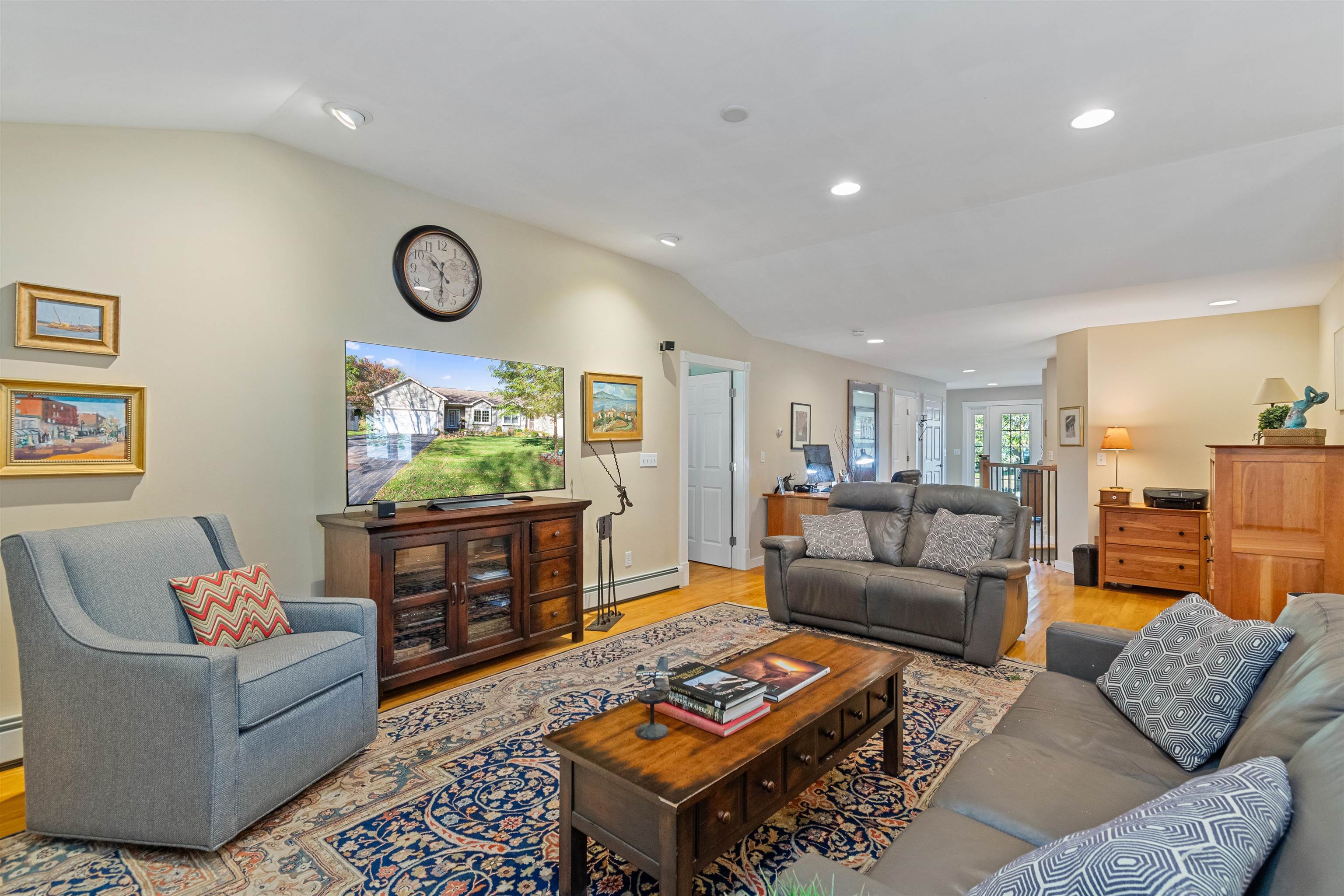 442 Bittersweet Circle Williston, VT 05495 - Photo 8 of 42