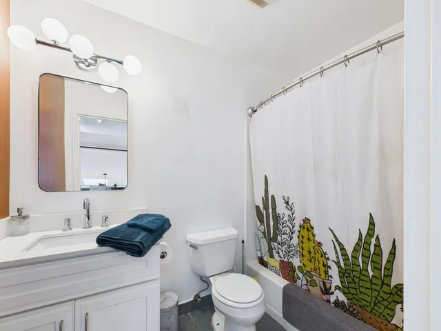 $2,700 | 3116 Adeline Street, Unit 112, Oakland, CA 94608