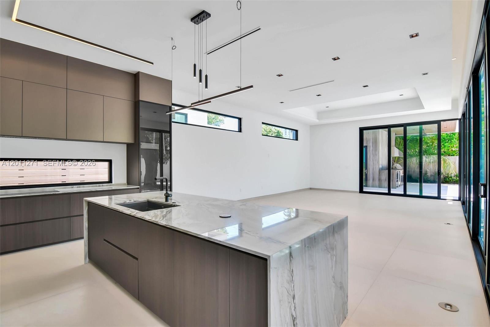 125 Southwest 29th Road Miami, FL 33129 - Photo 32 of 69