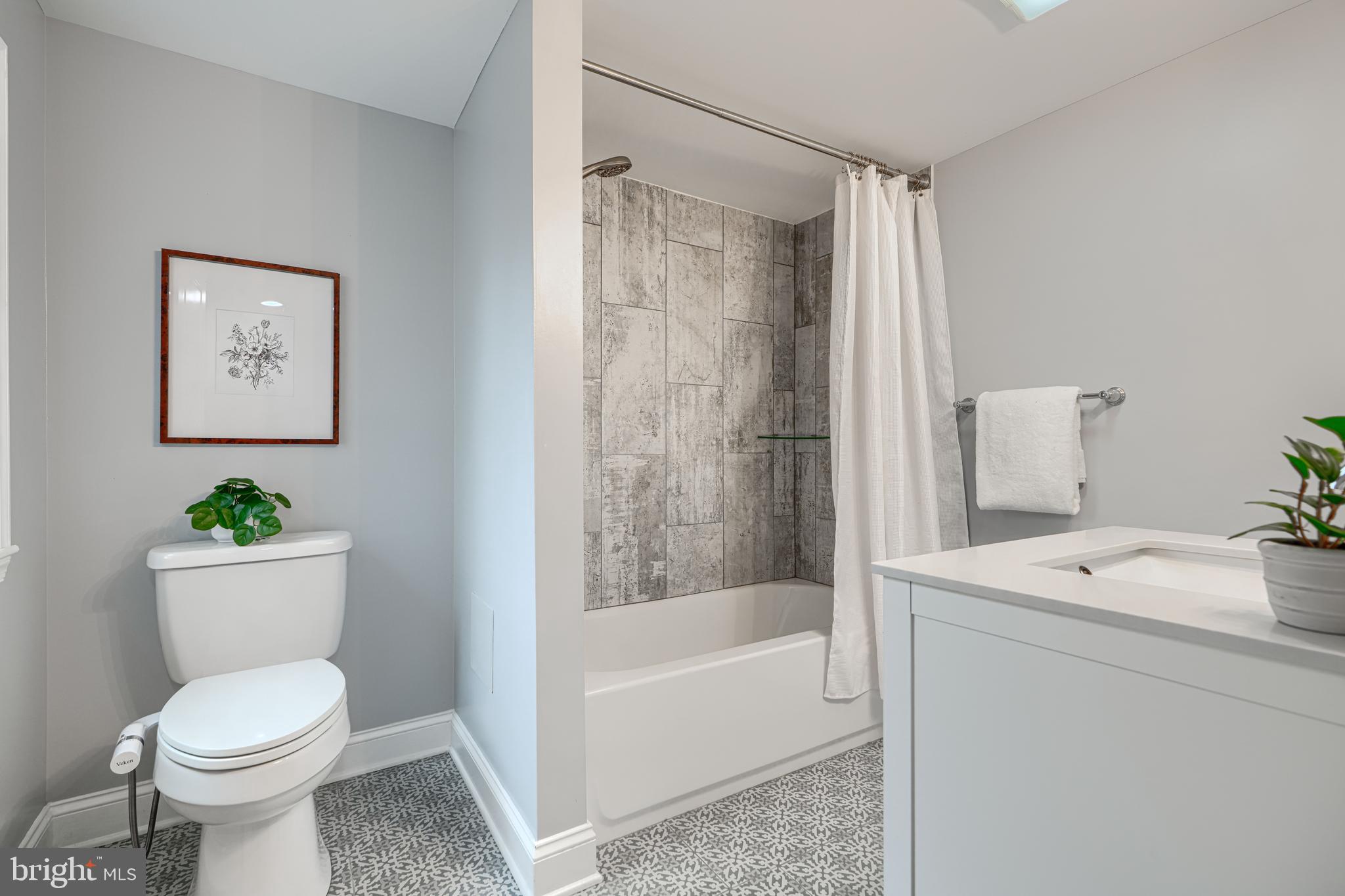 3540 Roland Avenue Baltimore, MD 21211 - Photo 22 of 51 Full Bathroom on Second Floor