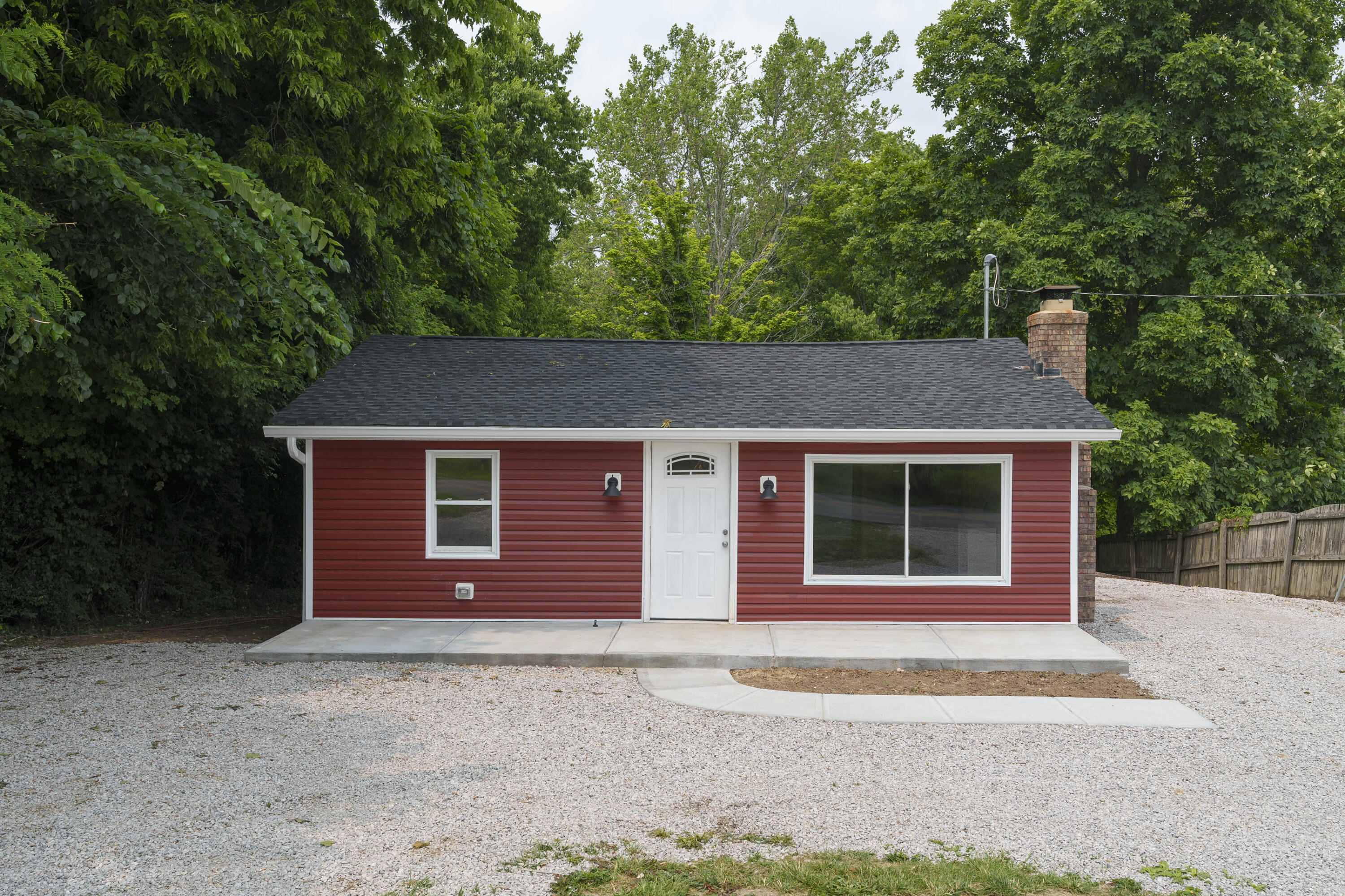 2416 Moffett Road Independence, KY 41051 - Photo 1 of 20