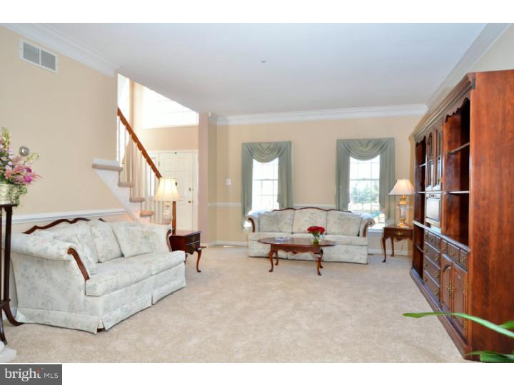 291 Watch Hill Road Exton, PA 19341 - Photo 4 of 25 Living Room
