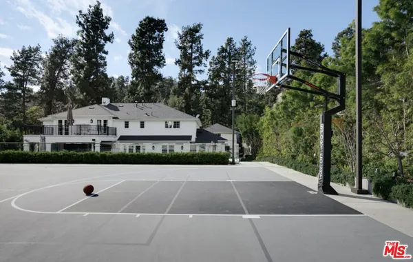 a view of white tennis court