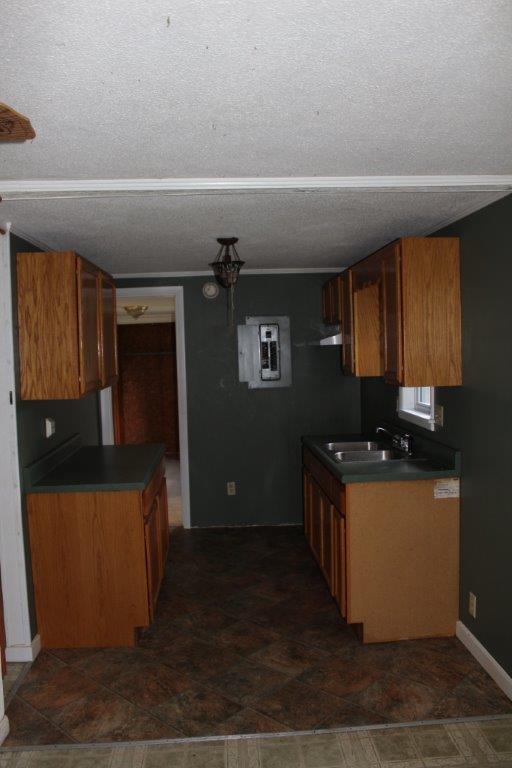 205 Cedar Street Red Boiling Springs, TN 37150 - Photo 5 of 10 Gallery Image 5
