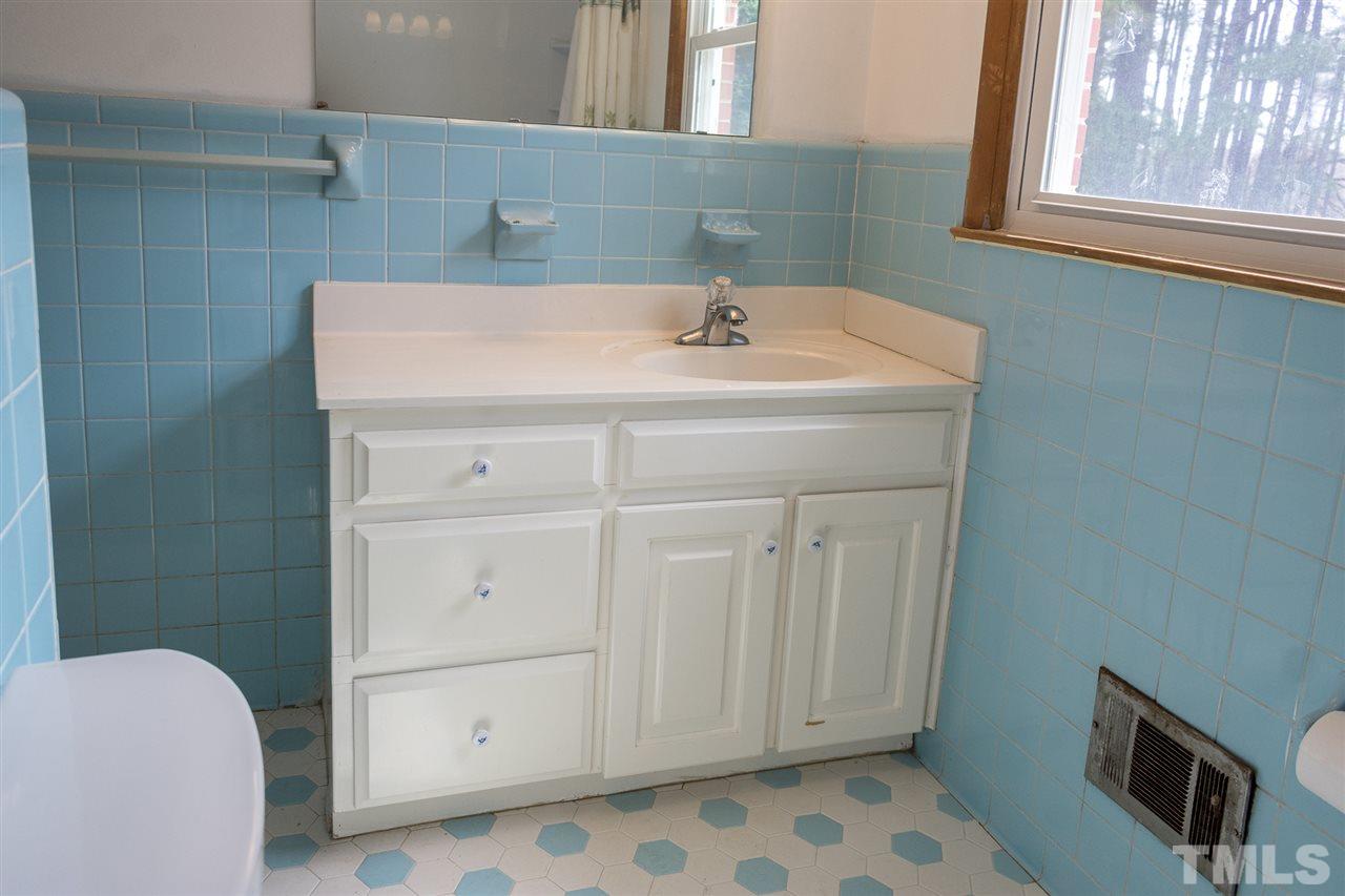11704 Falls Of Neuse Road Raleigh, NC 27614 - Photo 22 of 30
