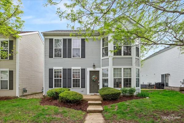 $285,000 | 241 West Washington Street, Oswego, IL 60543